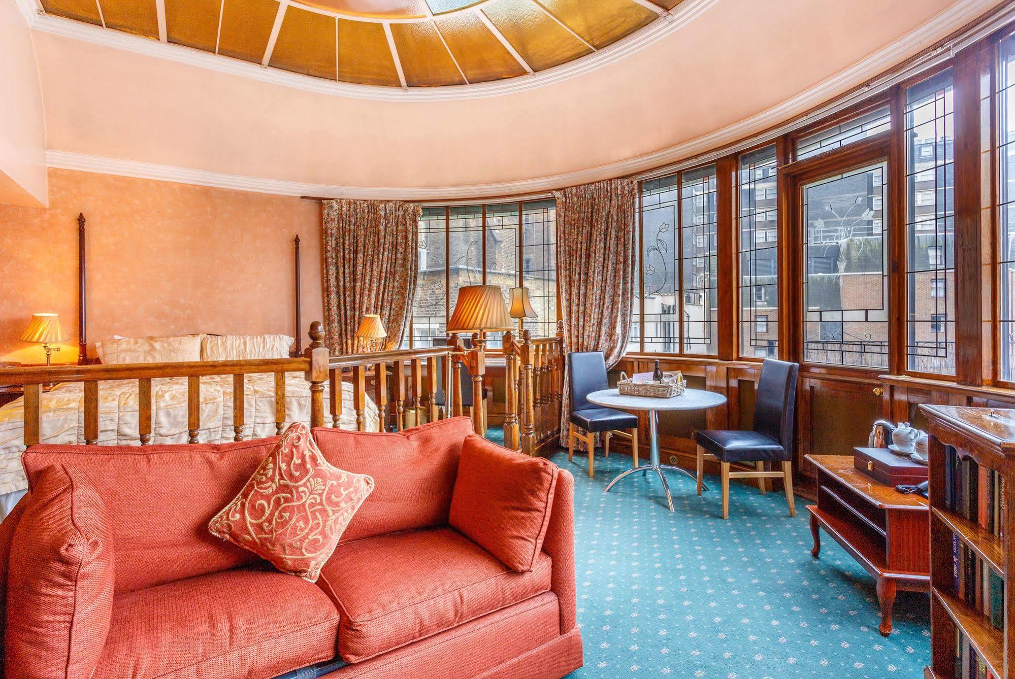 Elizabeth 4* Londra
